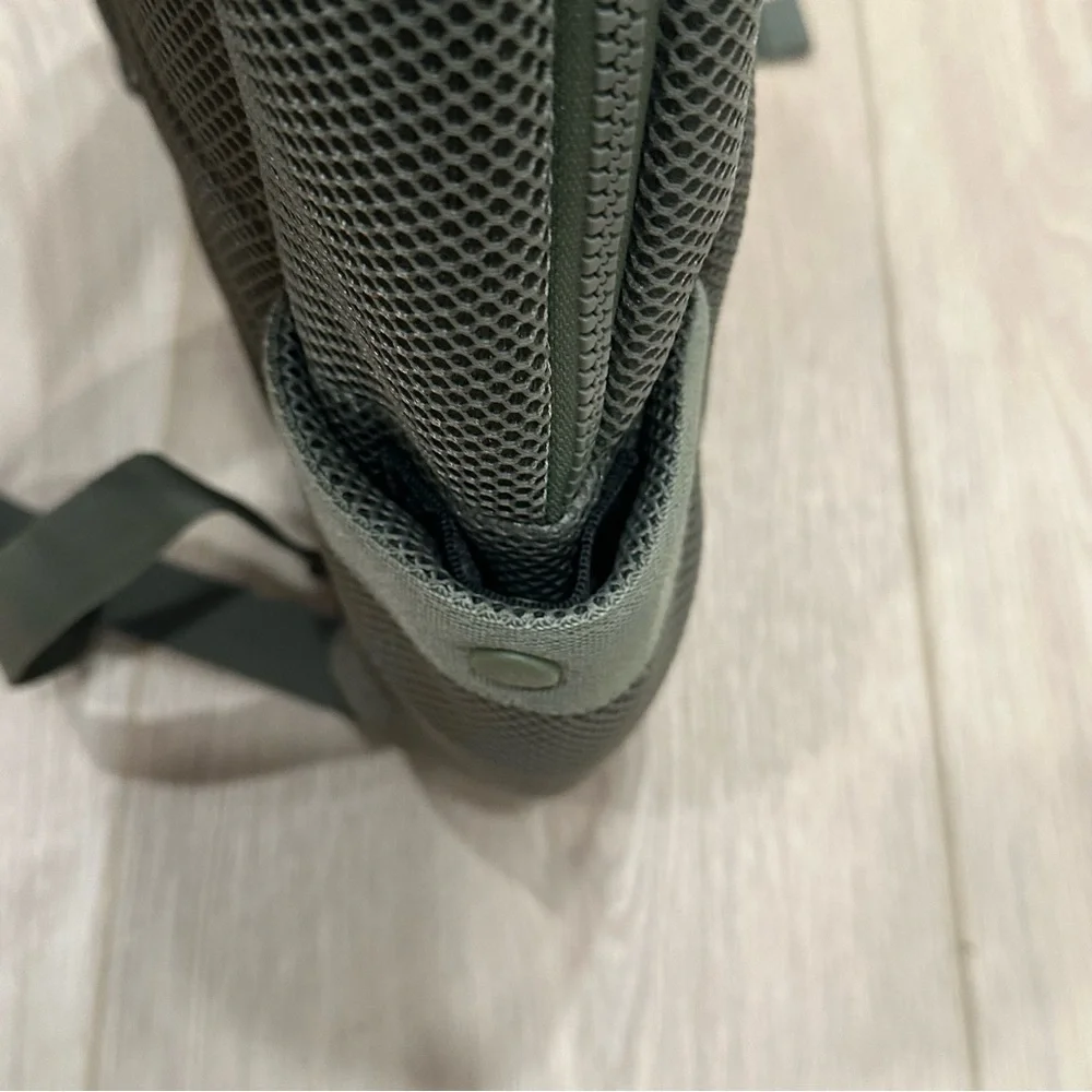 EUC Adidas Mesh Backpack - Picture 8 of 9